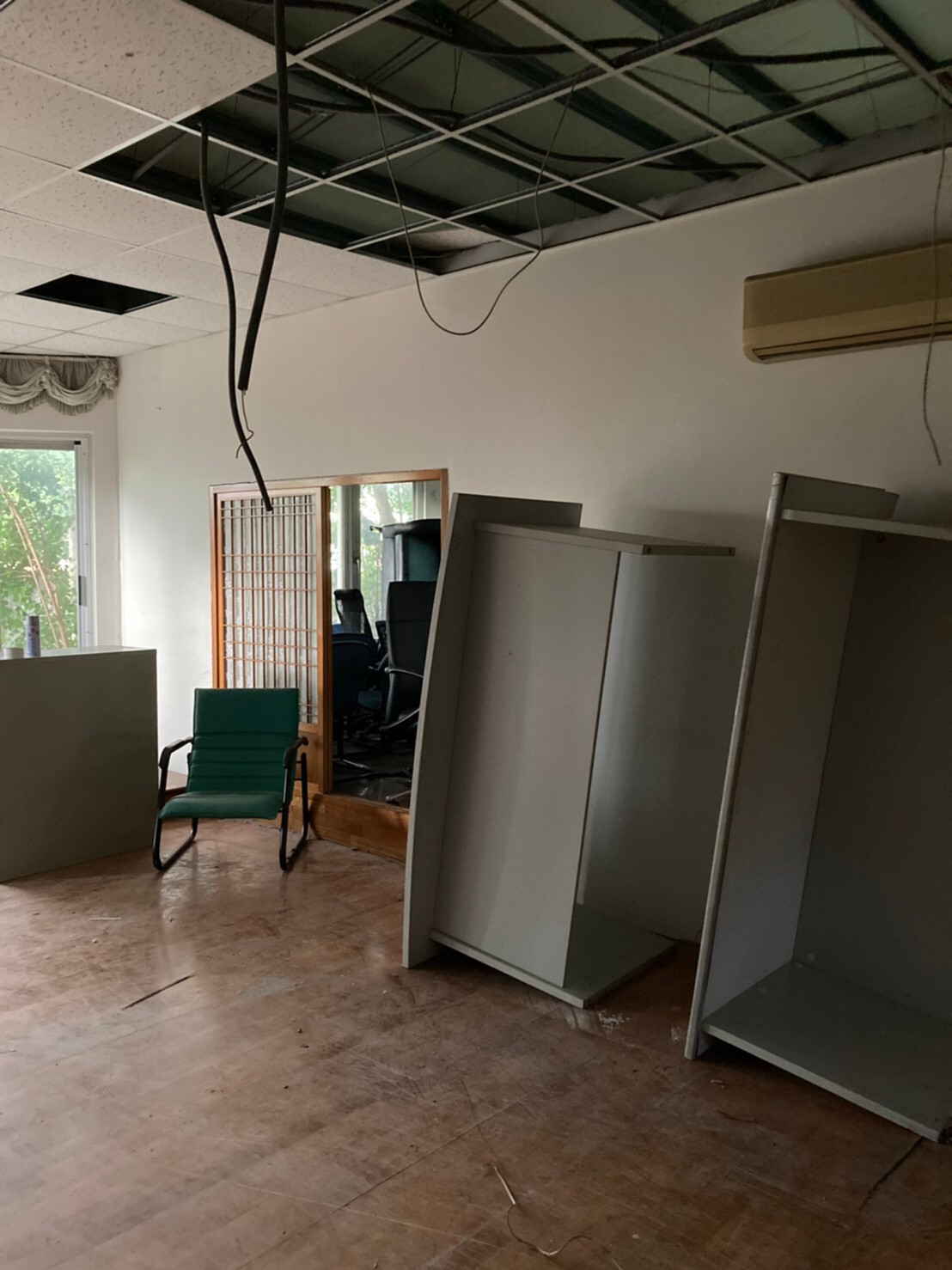 國震中心搬遷案