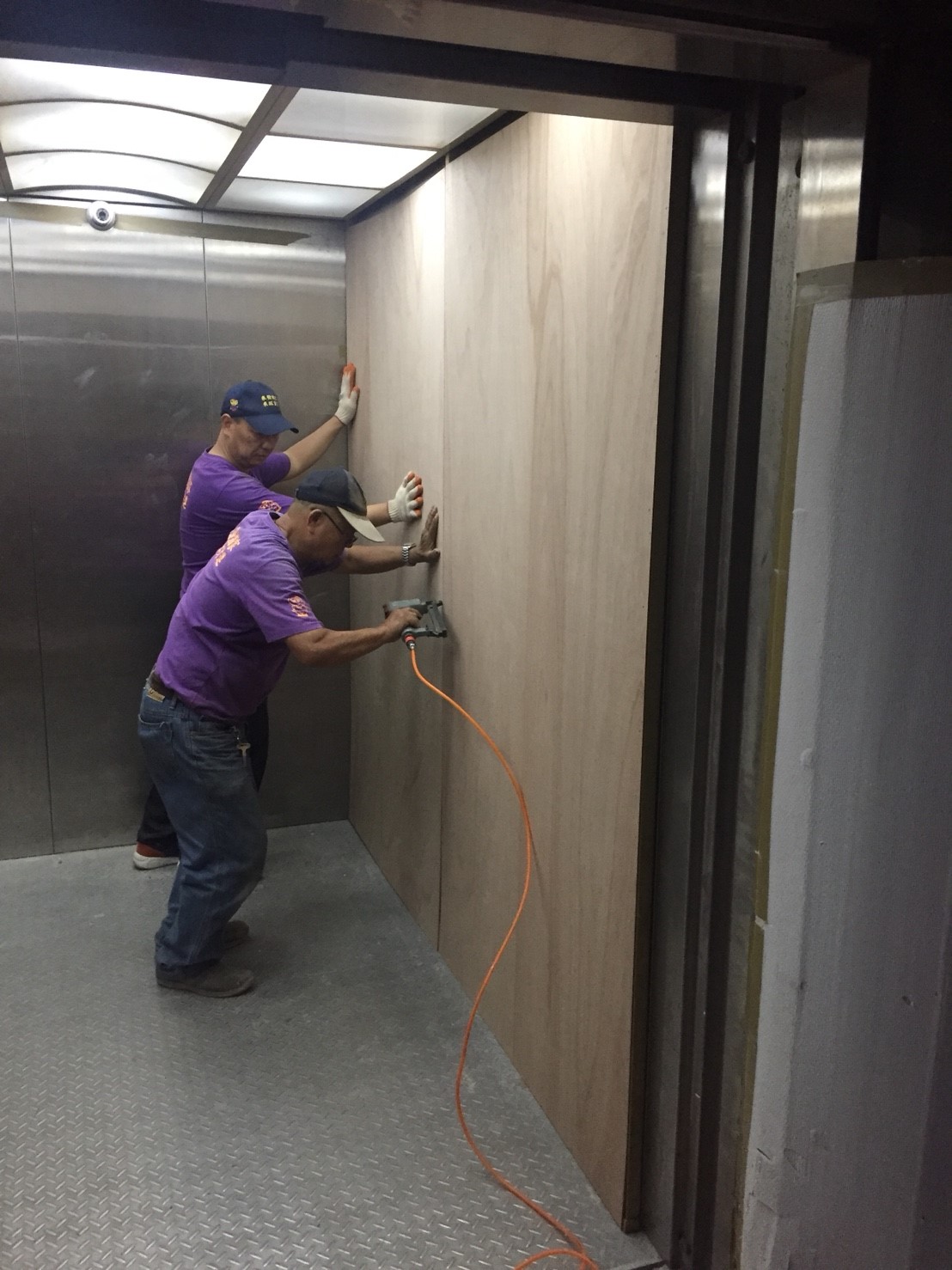 工業電腦科技公司搬遷